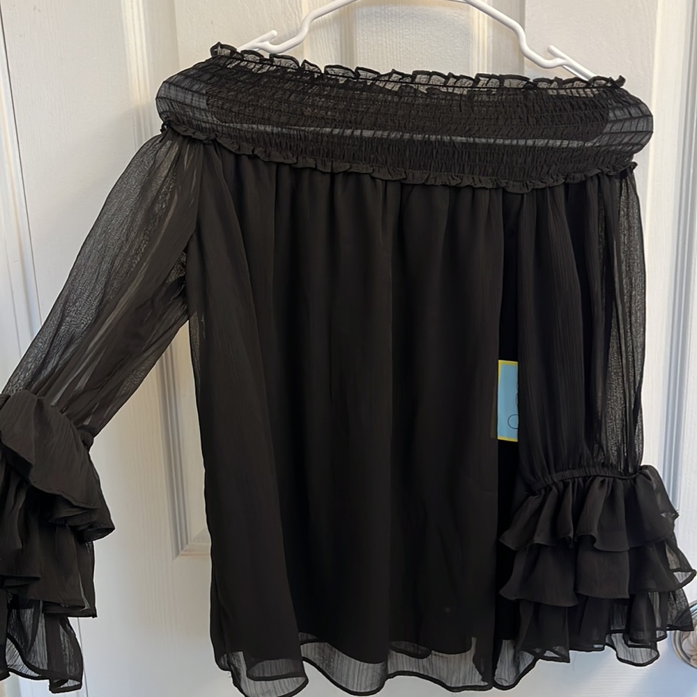 Off the shoulder blouse - Picture 3 of 4